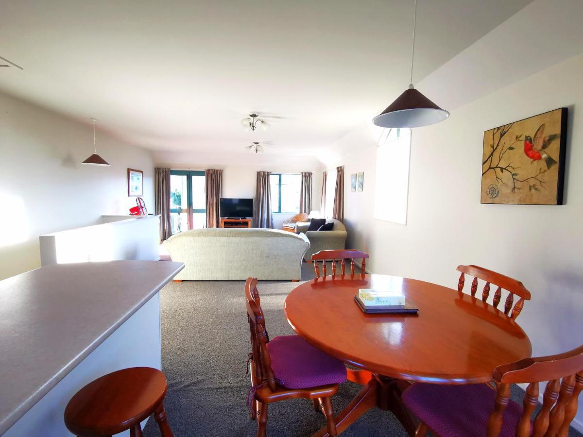 Les Troupes Apartments Akaroa Zewnętrze zdjęcie