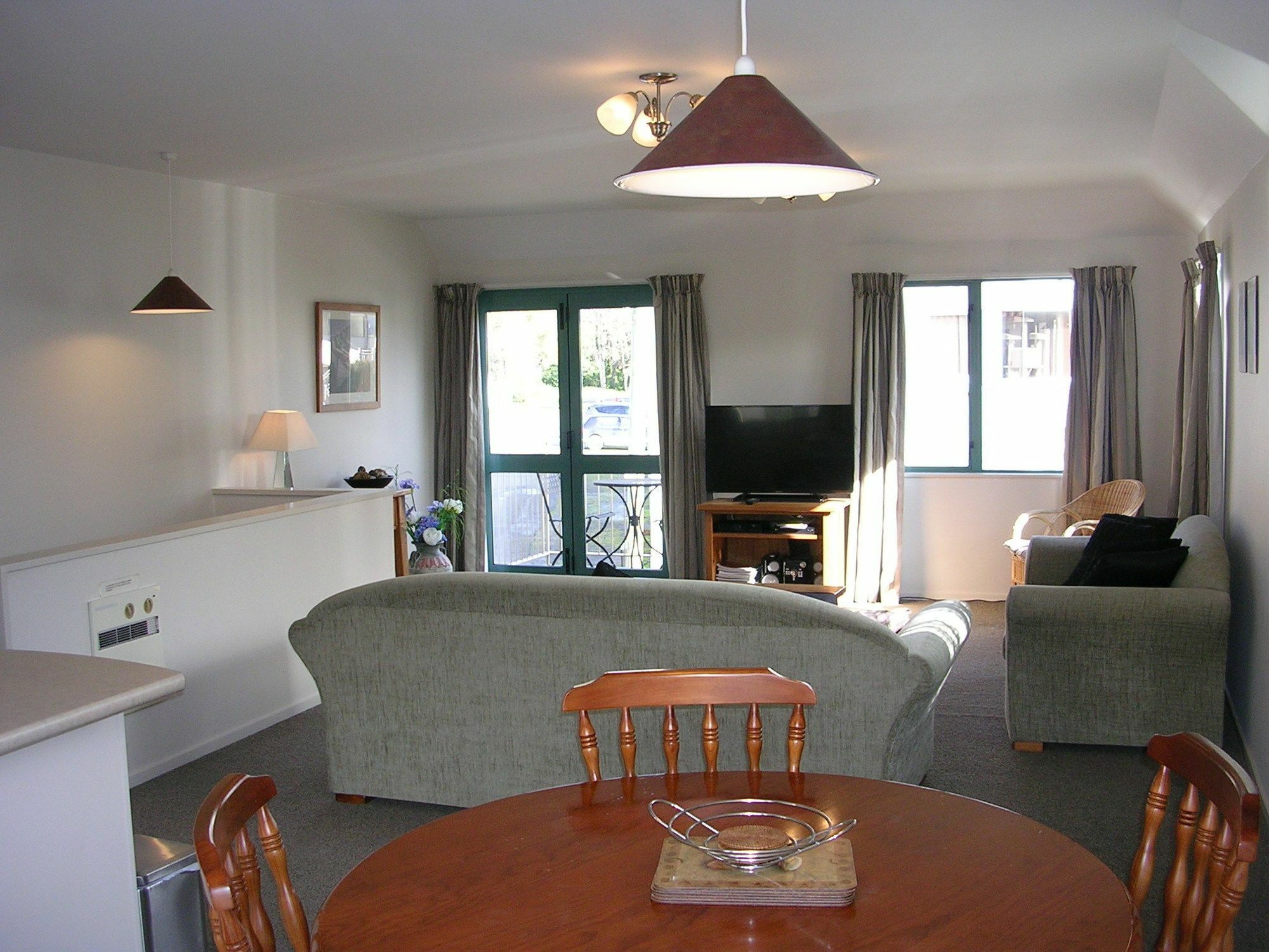 Les Troupes Apartments Akaroa Zewnętrze zdjęcie